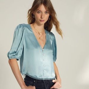 NWOT Aritzia Wilfred Bria Black Blouse